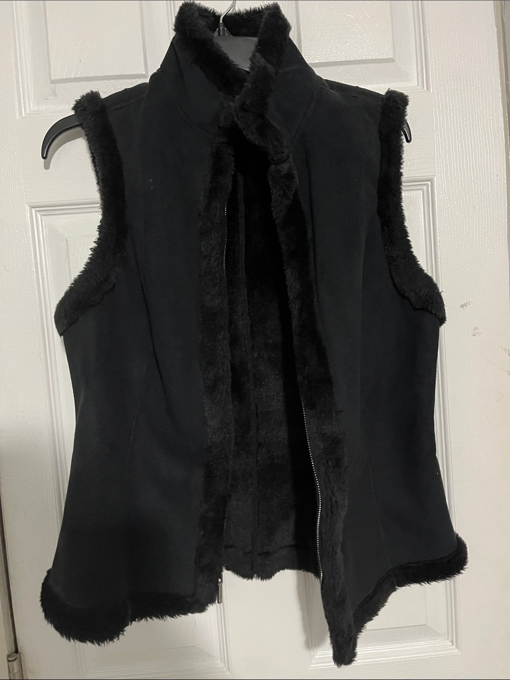 Reversible Black Faux Fur Trim Vest - Women Jackets & Coats